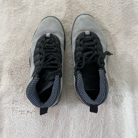 Jordan 10 - Picture 3 of 3